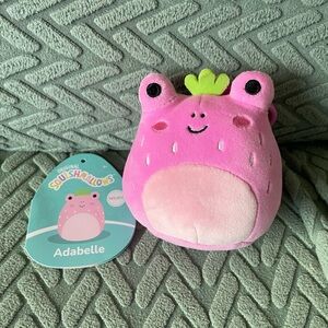 Adabelle the Frog Squishmallow Clip